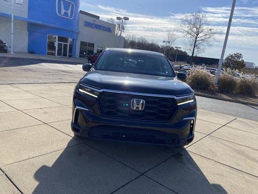 2023 Honda Pilot LX