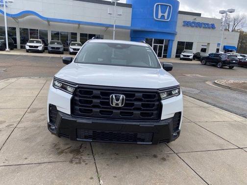 Platinum White Pearl 2026 Honda Pilot Sport
