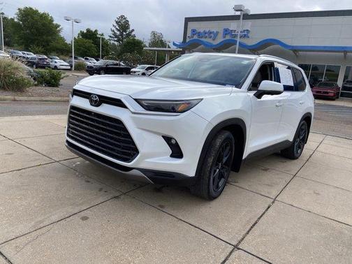 Pearl 2024 Toyota Grand Highlander LIMITED