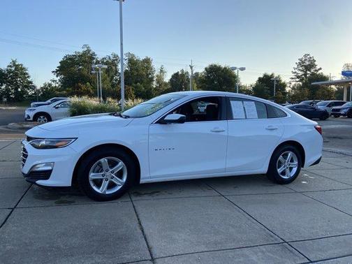 Summit White 2024 Chevrolet Malibu 1LS