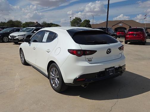 2022 Mazda Mazda3 2.5S FWD