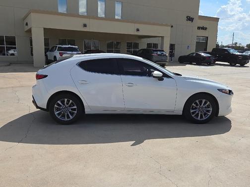 2022 Mazda Mazda3 2.5S FWD