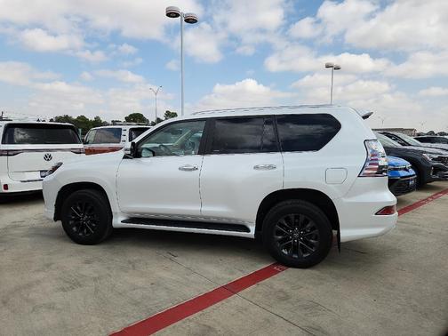 2023 Lexus GX 460 Base