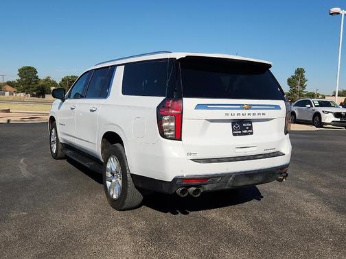 2023 Chevrolet Suburban Premier