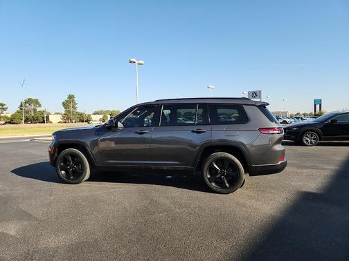 2022 Jeep Grand Cherokee L Laredo
