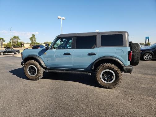 2023 Ford Bronco Badlands
