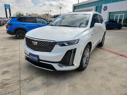 2023 Cadillac XT6 Premium Luxury FWD