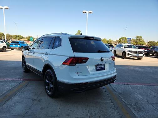 2024 Volkswagen Tiguan 2.0T SE