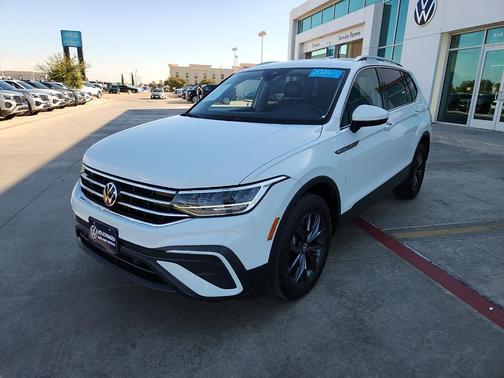 2024 Volkswagen Tiguan 2.0T SE