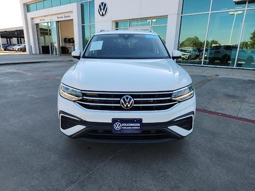 2024 Volkswagen Tiguan 2.0T SE