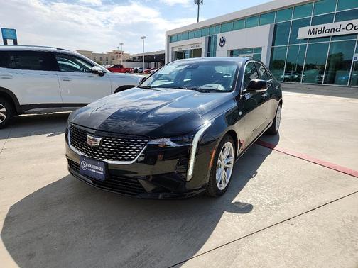 2024 Cadillac CT4 Luxury