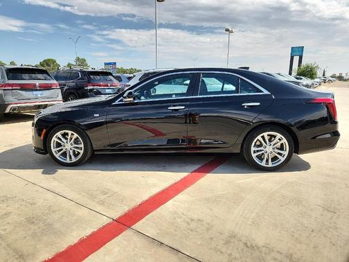 2024 Cadillac CT4 Luxury