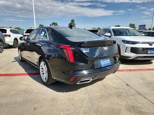2024 Cadillac CT4 Luxury