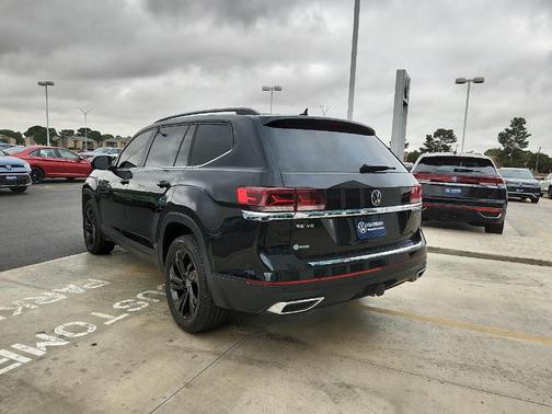 2022 Volkswagen Atlas 3.6L SE w/Technology