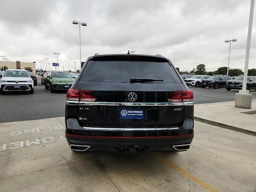 2022 Volkswagen Atlas 3.6L SE w/Technology