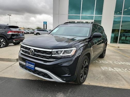 2022 Volkswagen Atlas 3.6L SE w/Technology