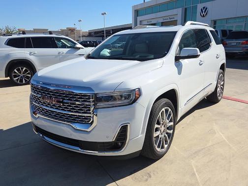 2022 GMC Acadia Denali