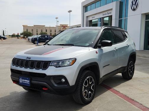 2024 Jeep Compass Trailhawk