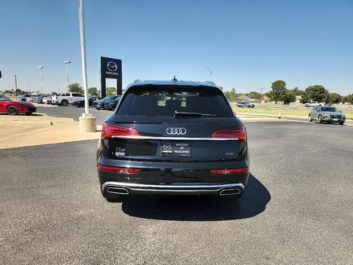 2024 Audi Q5 45 S line quattro Premium