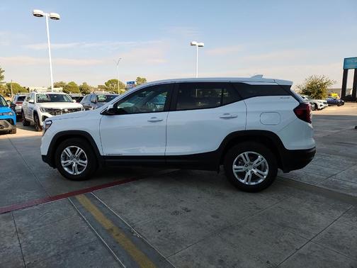 2024 GMC Terrain SLE