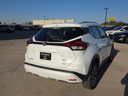 2024 Nissan Kicks SV