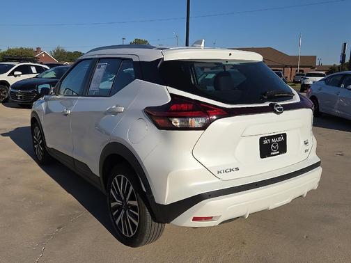 2024 Nissan Kicks SV