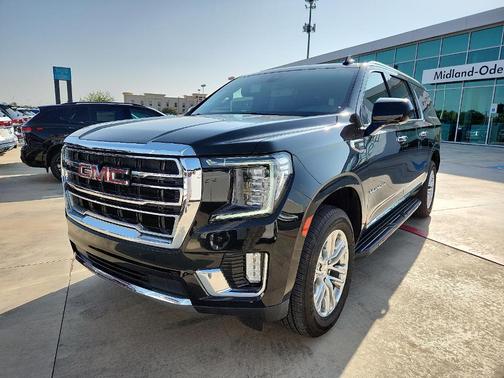 2022 GMC Yukon XL SLT