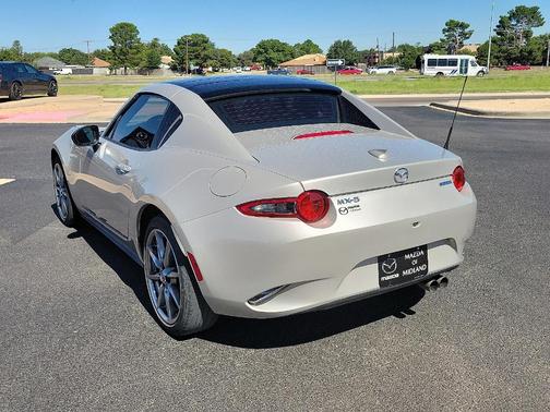 2022 Mazda MX-5 Miata RF Grand Touring