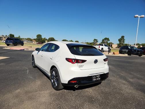2023 Mazda Mazda3 FWD w/Preferred Package