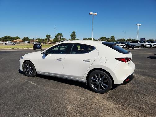 2023 Mazda Mazda3 FWD w/Preferred Package