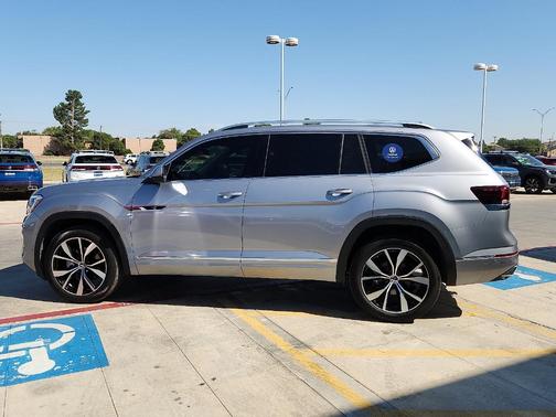 2025 Volkswagen Atlas 2.0T SEL Premium R-Line