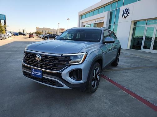 2025 Volkswagen Atlas Cross Sport 2.0T SE w/Technology