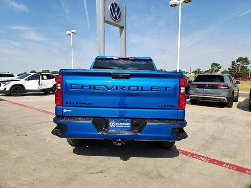 2024 Chevrolet Silverado 1500 Custom
