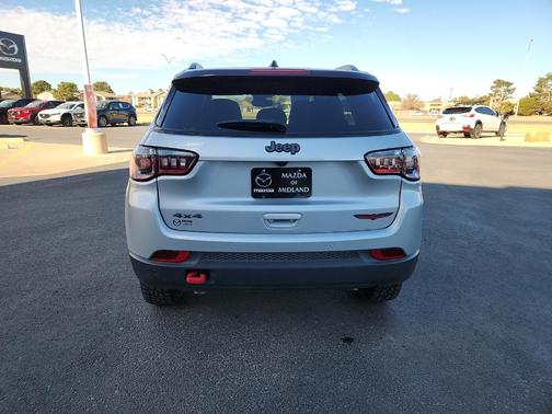 2024 Jeep Compass Trailhawk