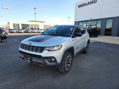 2024 Jeep Compass Trailhawk