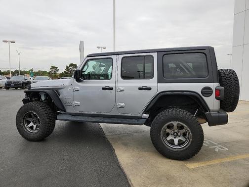 2020 Jeep Wrangler Unlimited Sahara