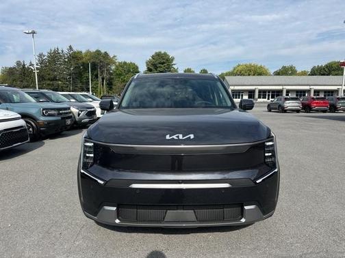 2026 Kia EV9 Wind