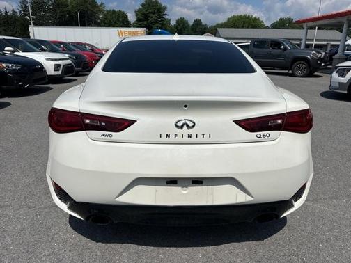 2017 INFINITI Q60 3.0T Premium