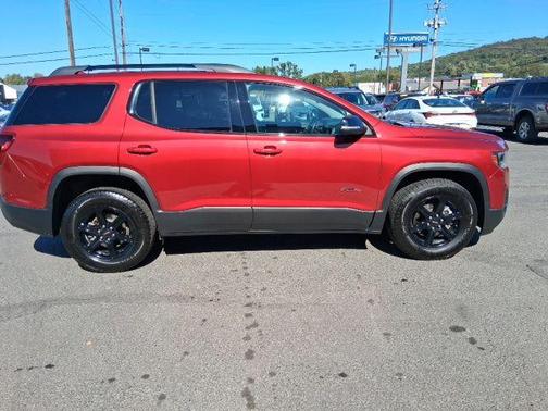 2021 GMC Acadia AT4