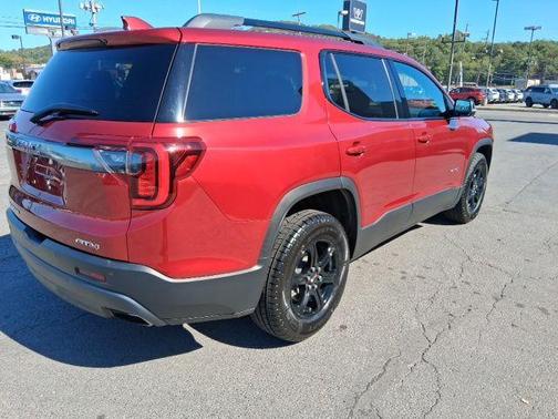 2021 GMC Acadia AT4