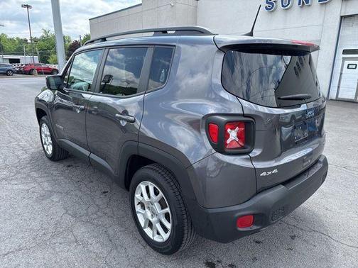 Granite Crystal Clearcoat Metallic 2019 Jeep Renegade Latitude