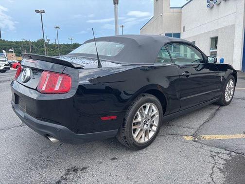2012 Ford Mustang V6 Premium