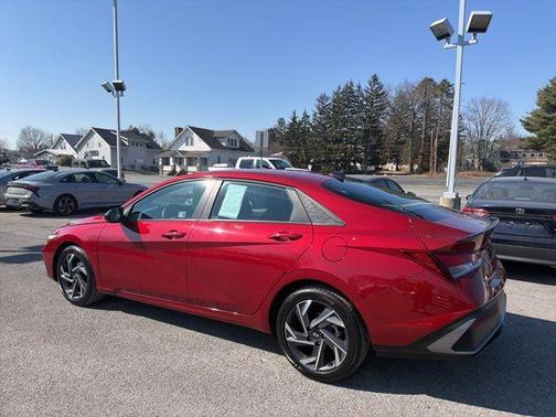 2025 Hyundai ELANTRA SEL Sport