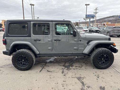 2023 Jeep Wrangler Sahara
