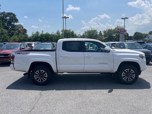 2020 Toyota Tacoma TRD Sport
