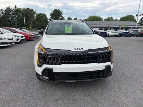 Snow White Pearl 2026 Kia Sportage Hybrid X-Line