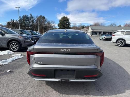 2026 Kia K4 
