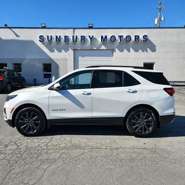 Iridescent Pearl Tricoat 2023 Chevrolet Equinox RS
