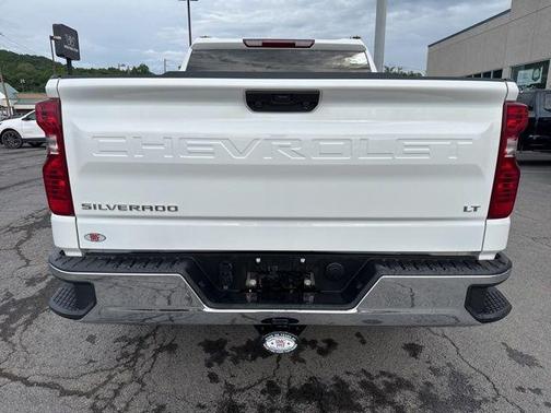 Summit White 2026 Chevrolet Silverado 1500 LT