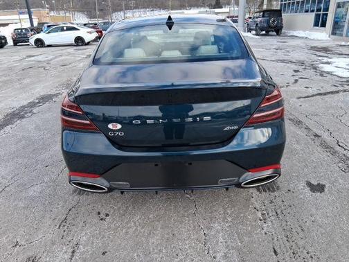 2024 Genesis G70 2.5T